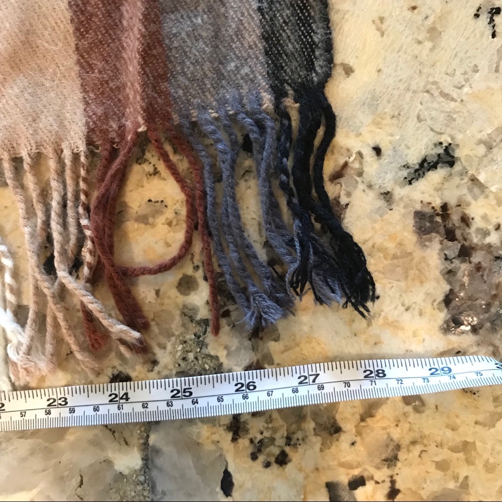 Wool wrap - Picture 3 of 3